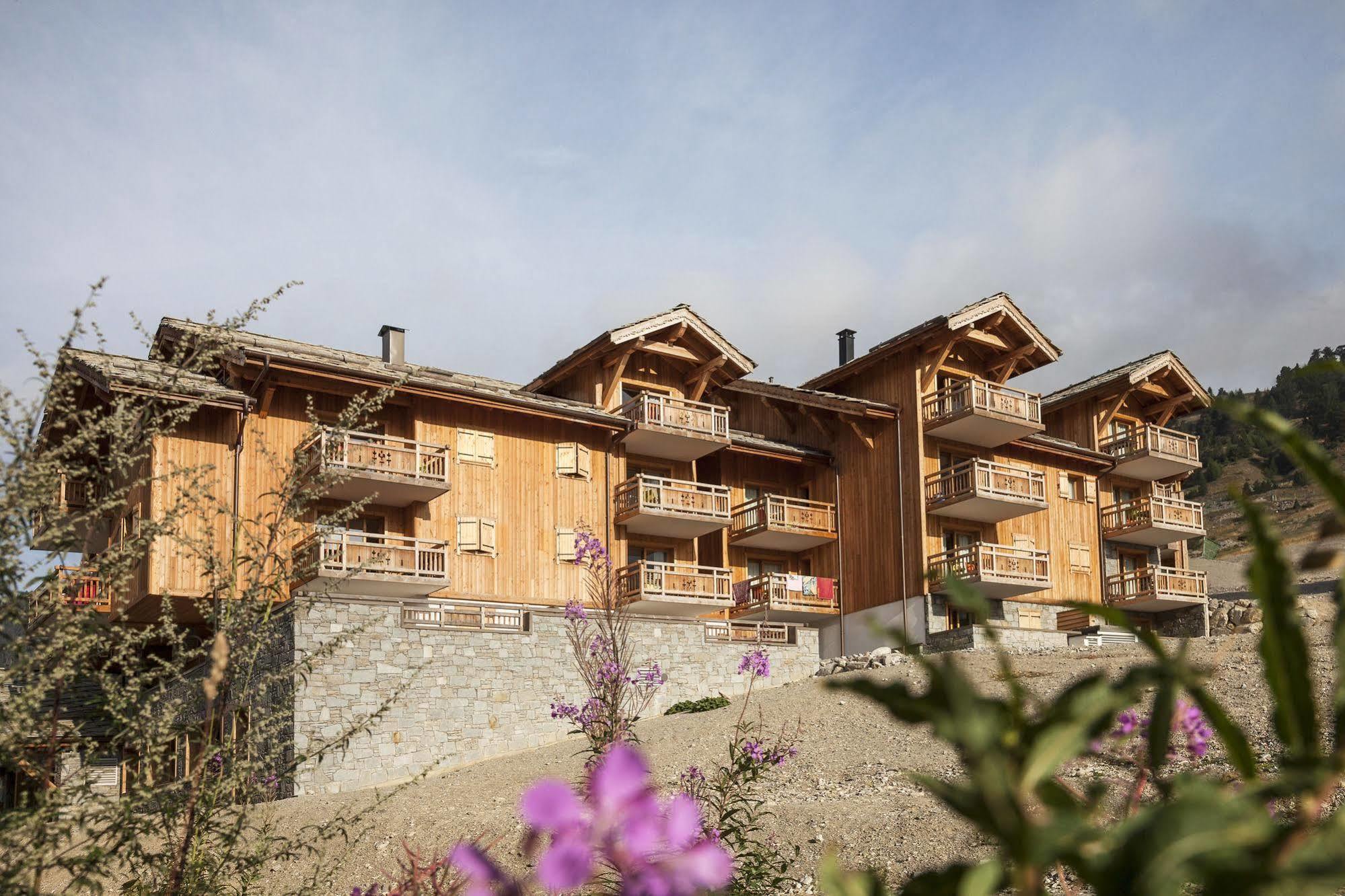 Cgh Residences & Spas Le Chalet Des Dolines Montgenèvre Exterior foto